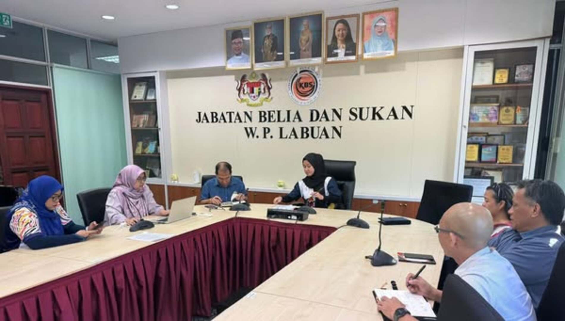 NAZIRAN PEROLEHAN DAN BAYARAN BAGI KONTRAK PERKHIDMATAN, BEKALAN SERTA SEWAAN