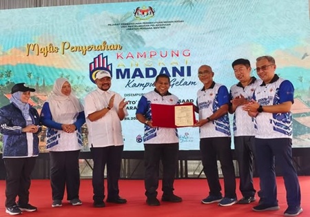 Majlis Penyerahan Kampung Angkat MADANI ICU Kedah