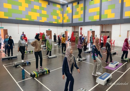 STEP AEROBIC ON FIRE! 