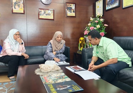 JBSNK PERKUKUH HUBUNGAN STRATEGIK 