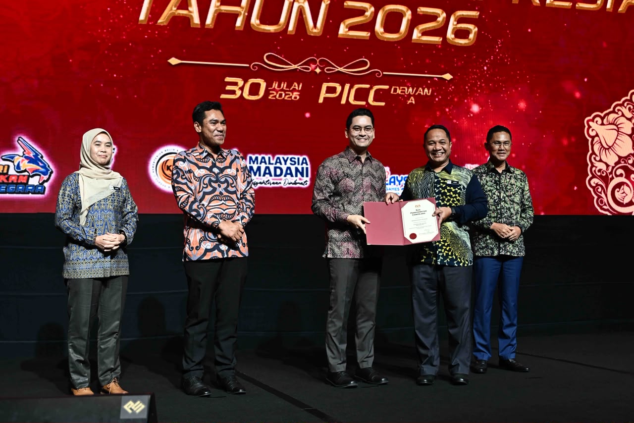 103 ORANG WARGA JBSN TERIMA PENGIKTIRAFAN KEMENTERIAN BELIA DAN SUKAN!
