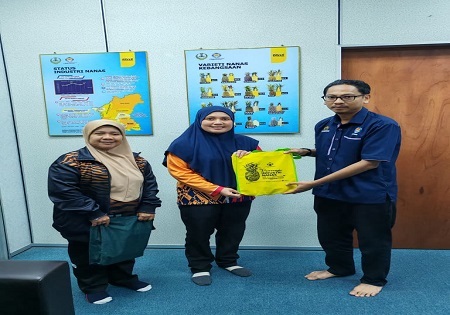 PERBINCANGAN PELAKSANAAN PROGRAM STRATEGIK EKONOMI BELIA-TEKNIK PENANAMAN NANAS