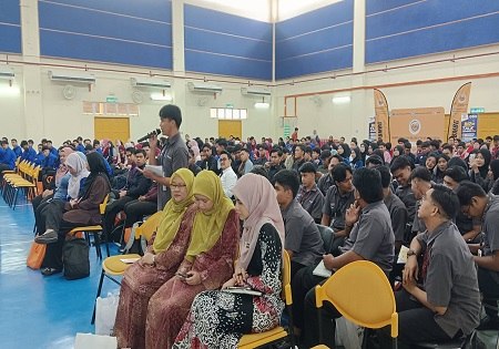 PROGRAM BIZ TALK @APBMBG CETUS MINAT KEUSAHAWANAN, BINA KEYAKINAN BELIA CIPTA PELUANG