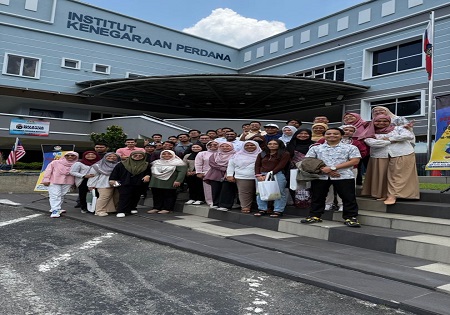 PERASMIAN PENUTUP KURSUS PEMASARAN DIGITAL (FB & INSTA)