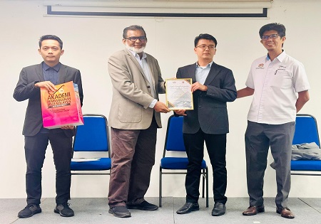 MAJLIS PERASMIAN PENUTUP PROGRAM KOMUNIKASI BERKESAN DALAM PERNIAGAAN (BIZ PITCHING) 2025