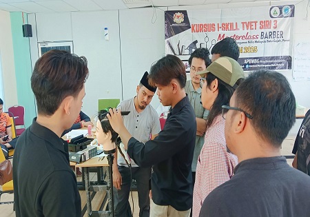KURSUS I-SKILL TVET SIRI 3 BARBER MASTERCLASS PERKASA KEMAHIRAN BELIA DALAM BIDANG GROOMING