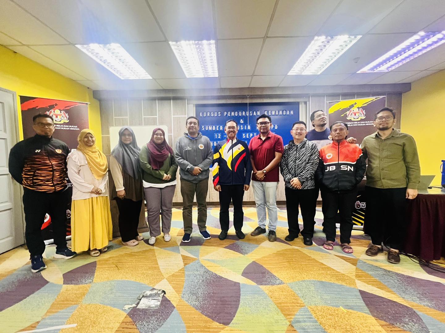   Kursus Pengurusan Kewangan & Sumber Manusia 2025