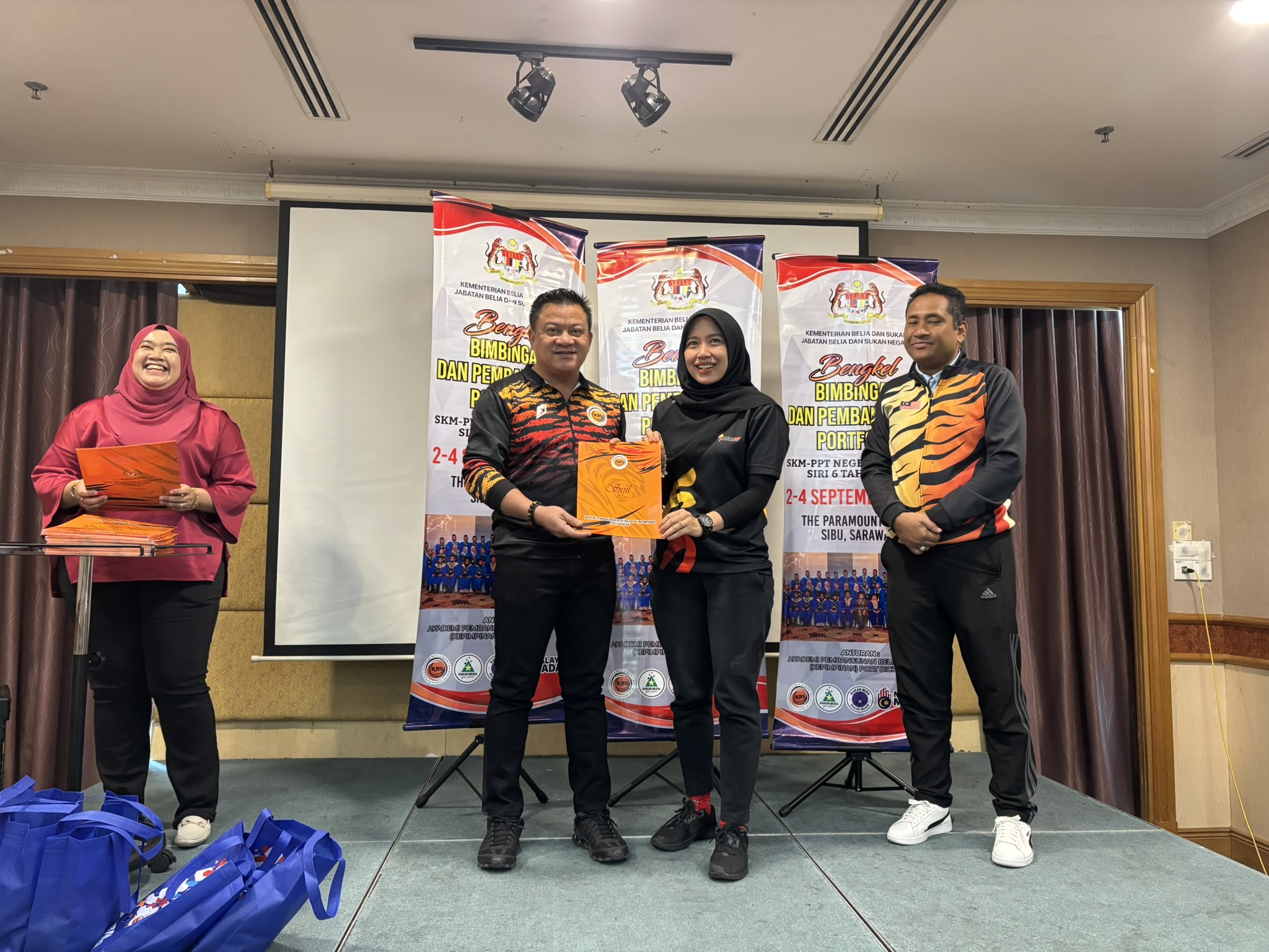 Bengkel Bimbingan dan Pembangunan Portfolio (SKM-PPT) Siri 6 Negeri Sarawak Tahun 2025 Berlangsung dengan Jayanya di Sibu