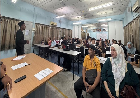 SESI PEMILIHAN PESERTA BAGI KLAS RENANG (FASA 1) KATEGORI OKU
