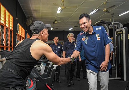 MAJLIS PERJUMPAAN YB TIMBALAN MENTERI BELIA DAN SUKAN BERSAMA DENGAN WARGA JABATAN BELIA DAN SUKAN NEGERI JOHOR