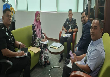 KUNJUNG HORMAT KE PEJABAT PENGARAH PENJARA NEGERI JOHOR