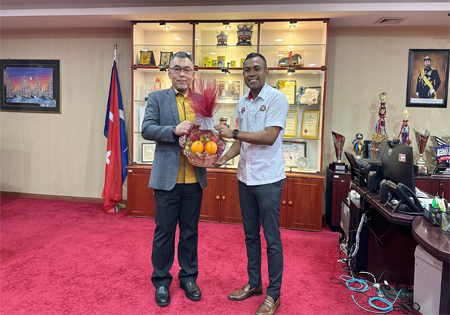 KUNJUNGAN HORMAT PEGAWAI BELIA DAN SUKAN DAERAH JOHOR BAHRU KE PEJABAT PEGAWAI DAERAH JOHOR BAHRU