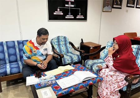 LAWATAN PEMERIKSAAN DALAMAN AP308 OLEH TIMBALAN PENGARAH BELIA JABATAN BELIA DAN SUKAN NEGERI JOHOR KE PEJABAT BELIA DAN SUKAN DAERAH MERSING 
