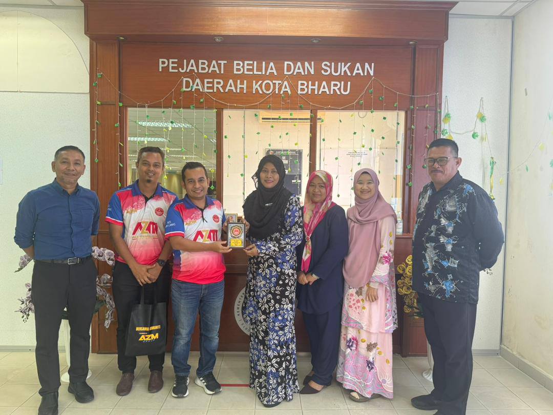 HUBUNGAN STRATEGIK PEJABAT BELIA DAN SUKAN DAERAH KOTA BHARU DITERUSKAN BERSAMA AZM ROVERS FOOTBALL CLUB,KETEREH