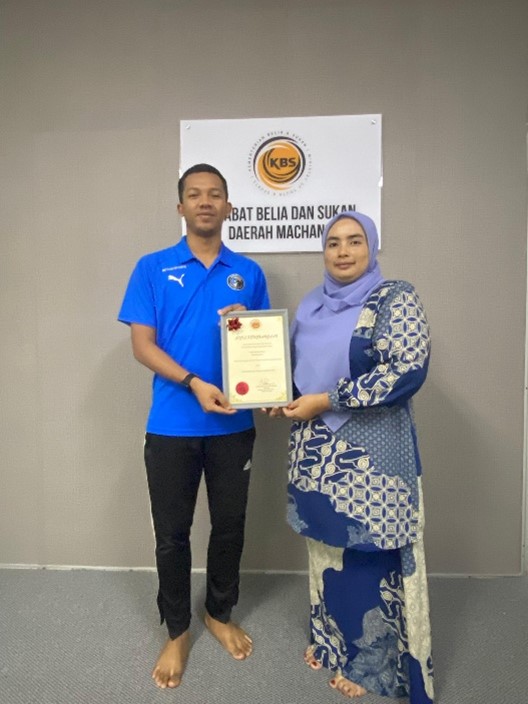 MAJLIS PERPISAHAN PELAJAR LATIHAN INDUSTRI 