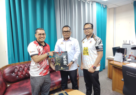 Kunjungan Hormat Ke Atas Ketua Pegawai Pejabat Pendidikan Daerah Tanah Merah