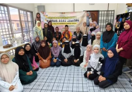 PROGRAM RAKAN MAHIR BENGKEL ASAS JAHITAN SKILL FOR LIFE @ DAERAH TUMPAT KEMBANGKAN POTENSI BELIA TUMPAT