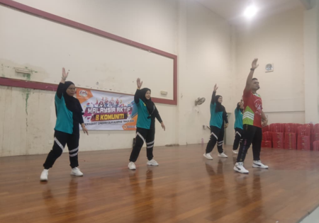 PROGRAM MALAYSIA AKTIF @ KOMUNITI SIRI 3 (SENAMROBIK) MERIAHKAN DEWAN PPR GUA MUSANG