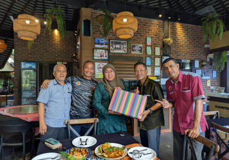 PBSD Jeli Adakan Majlis Perpisahan Pegawai