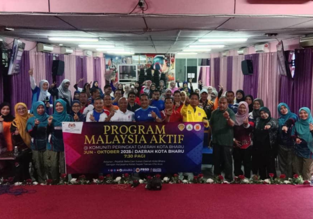 PROGRAM CHAIR AEROBICS MY AKTIF @ KOMUNITI WARNAI PAGI DI PPD KOTA BHARU