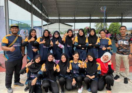 PASUKAN LIGA SUKAN KOMUNITI (LSK) PASIR MAS GAGAH BERTARUNG 