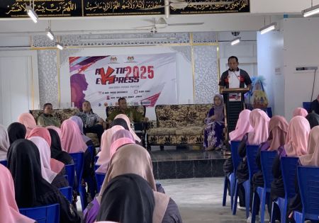 Program Aktif Ekspresi Daerah Pasir Puteh Semai Gaya Hidup Sihat Wanita Muda