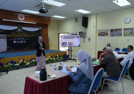 DARI KAMPUS KE KOMUNITI: NURSARIDA ANIS WAKILI KUALA KRAI