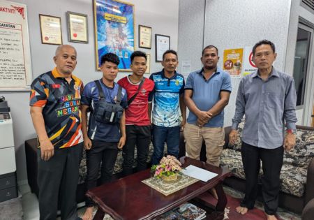 Kunjung Hormat Belia Kg Sg Satan Ke PBSD Jeli