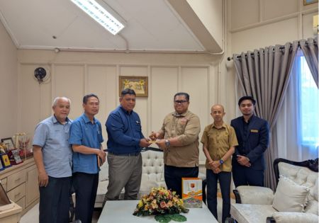 PBSD JELI ADAKAN KUNJUNG HORMAT KEPADA TUAN KETUA JAJAHAN JELI