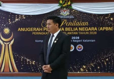 WAN IRFAN BAWA SEMANGAT BACHOK KE PENTAS ANUGERAH PERDANA BELIA NEGARA PERINGKAT KELANTAN