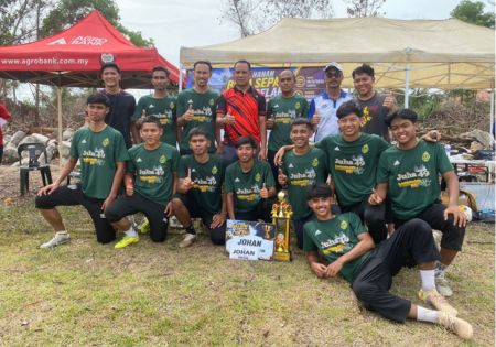 TOK BALI FOOTBALL CLUB CETUS GELOMBANG BOLA SEPAK KOMUNITI MENERUSI PIALA TOK BALI 2026