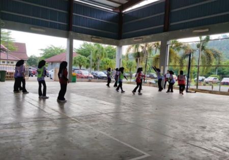 LIGA SUKAN KOMUNITI DAERAH TANAH MERAH 2026 BERMULA MERIAH, PERKASA GAYA HIDUP AKTIF DALAM KALANGAN MASYARAKAT