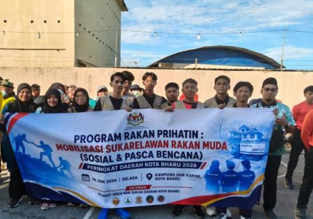 RAKAN MUDA HULUR BANTUAN, PENGARAH JBSN KELANTAN TURUN PADANG SANTUNI MANGSA KEBAKARAN