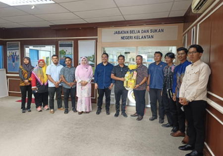 KUNJUNGAN HORMAT MAJLIS GABUNGAN BELIA KELANTAN (MGBK) KEPADA PENGARAH JABATAN BELIA DAN SUKAN NEGERI KELANTAN