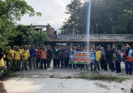 Program Rakan Bumi : Plogging Komuniti Daerah Pasir Puteh Siri 4/2025 Semarakkan Gotong Royong Di Kampung Tualang Tinggi