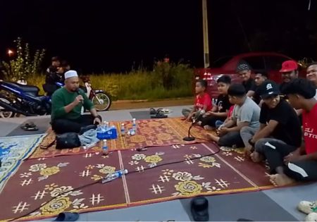 Pasukan Rakan Muda Jeli Giat Buat Persiapan Untuk Sertai Pertandingan Dikir Barat Intergiriti Belia