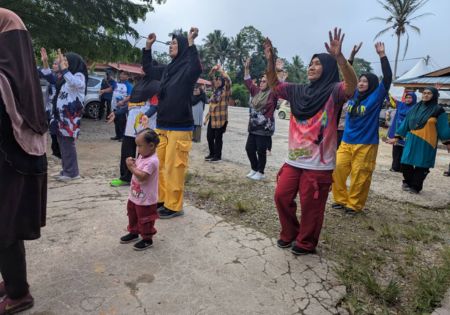 Warga Emas Aktif Di Kg Renyut Bersemangat