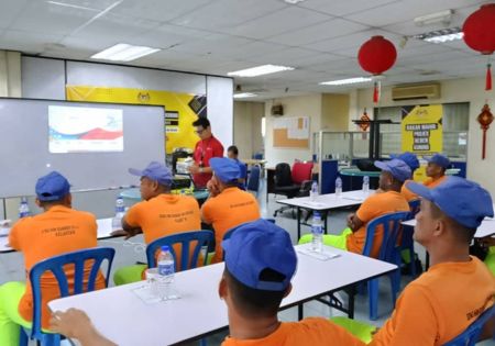 Sinar Harapan Belia Kelantan : Program Reben Kuning Beri Peluang Kedua Di Kuala Krai 