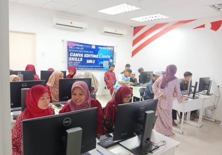 Program Rakan Mahir: Skills For Life Siri 2 @ Daerah Machang 2025 – Canva Editing Skills