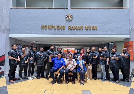 KUNJUNGAN HORMAT MAJLIS BELIA KAWASAN TITIWANGSA KE PBSK TITIWANGSA/SETIAWANGSA