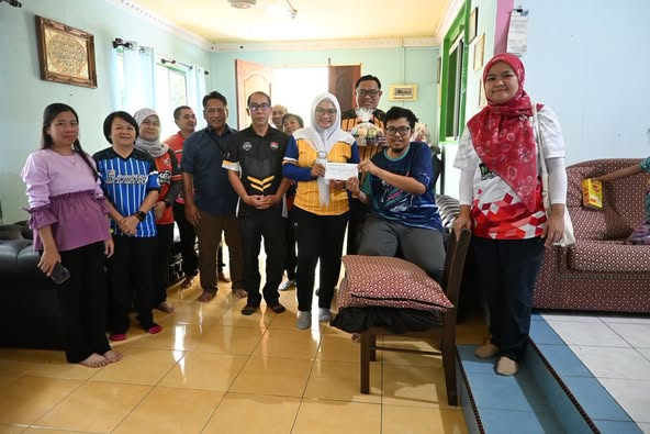 LAWATAN KEBAJIKAN KEPADA KAKITANGAN JABATAN
