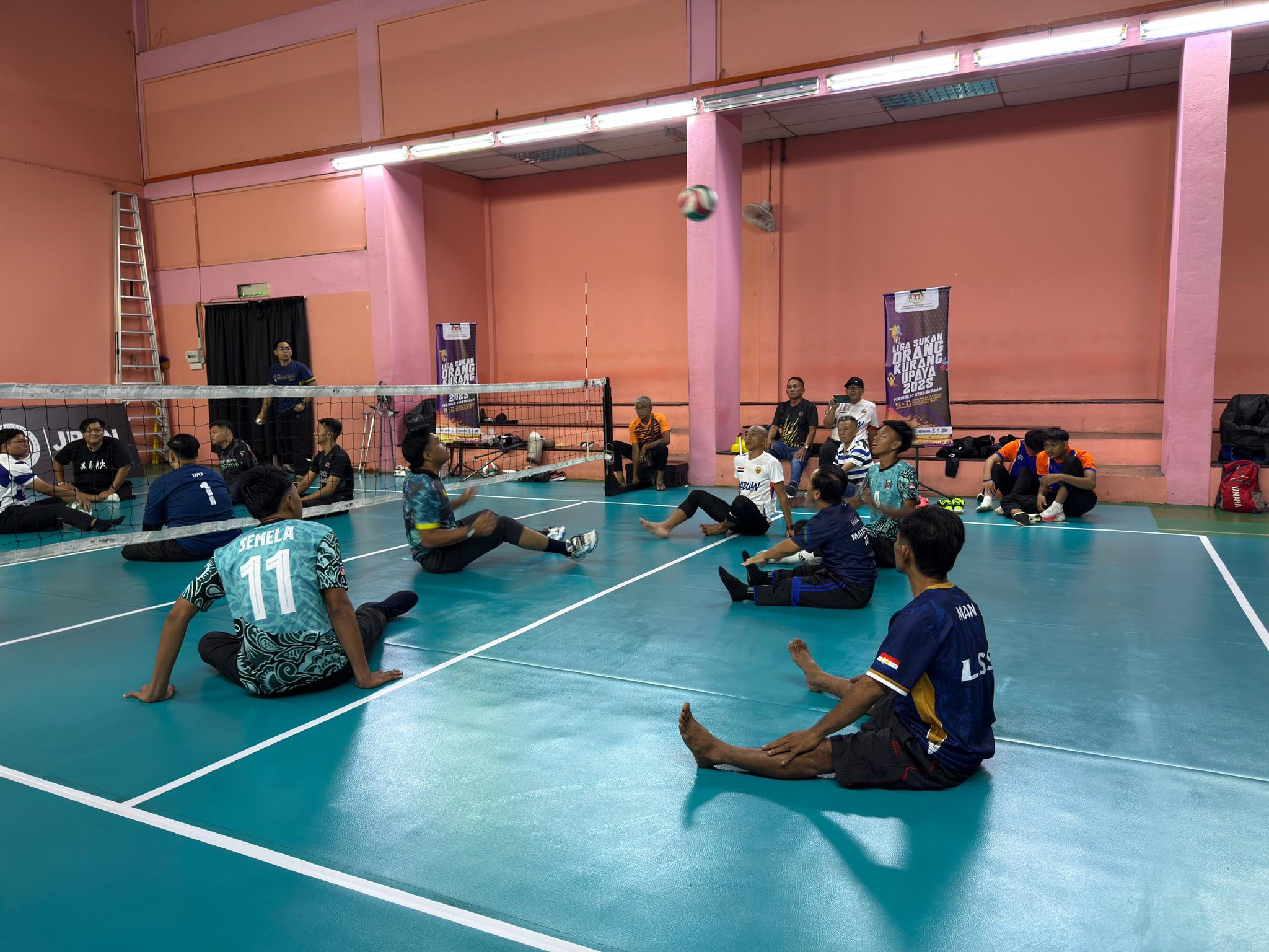 SESI PENYESUAIAN GELANGGANG DAN LATIHAN RINGAN KONTINJEN WP LABUAN