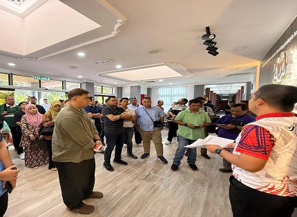 LAWATAN TAPAK BAGI SEBUT HARGA PERKHIDMATAN PEMBERSIHAN SELURUH KAWASAN DALAM DAN LUAR BANGUNAN TERMASUK KERJA-KERJA LANDSKAP DI JABATAN BELIA DAN SUKAN NEGERI MELAKA