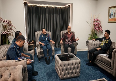 KUNJUNG HORMAT PENGARAH JBSNM BERSAMA PENGARAH JABATAN BOMBA DAN PENYELAMAT NEGERI MELAKA