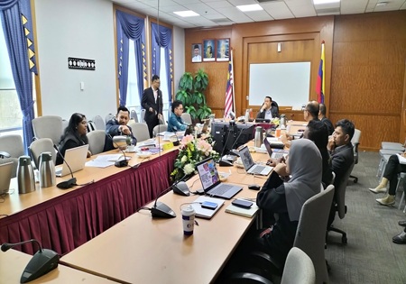 SESI PEMBENTANGAN LAPORAN KAJIAN PENILAIAN OUTCOME (KPO) KEMENTERIAN BELIA DAN SUKAN MALAYSIA OLEH JBS MELAKA BERJALAN LANCAR