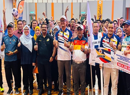 MAJLIS PRA PELANCARAN HARI SUKAN NEGARA 2025 (HSN2025) SEMPENA KEJOHANAN BOLA SEPAK VETERAN PIALA YAB KETUA MENTERI MELAKA - MASTER SPORT PERINGKAT NEGERI MELAKA TAHUN 2025