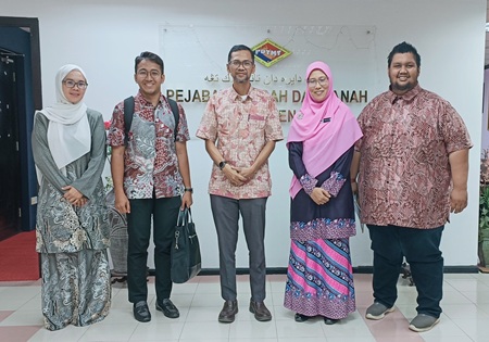 KUNJUNG HORMAT PEGAWAI DAERAH DAN TANAH MELAKA TENGAH DAN PERBINCANGAN USUL MAJLIS PERUNDINGAN BELIA DAERAH MELAKA TENGAH TAHUN 2025