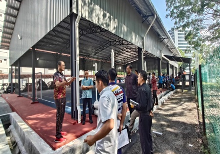 LAWATAN PRA PENYERAHAN GELANGGANG FUTSAL BERBUMBUNG WISMA NEGERI MELAKA