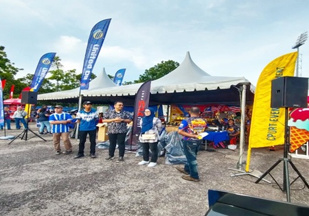 LEBIH 800 PENGGIAT PERMOTORAN SERTAI SUPER MEGA GATHERING CPURT DI STADIUM HANG JEBAT