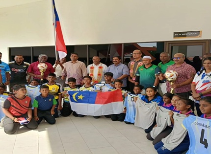 MAJLIS PELEPASAN & PENYERAHAN BENDERA KEJOHANAN BOLA SEPAK KEBANGSAAN MIFA 2025